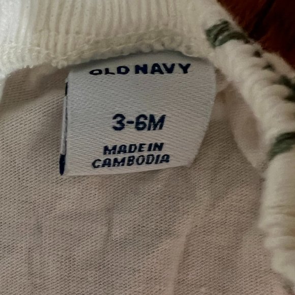 Old Navy floral romper - 3-6 months, NWOT - Picture 2 of 3